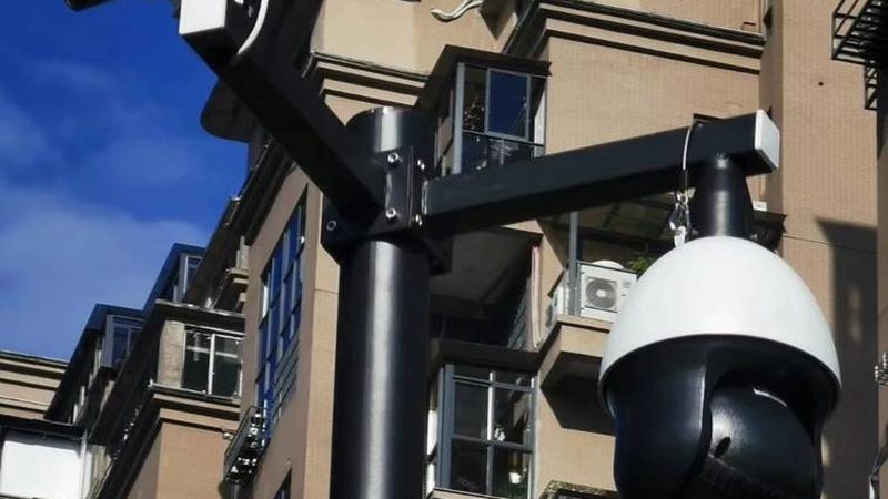 免取卡停车场系统：解析其优势与局限性